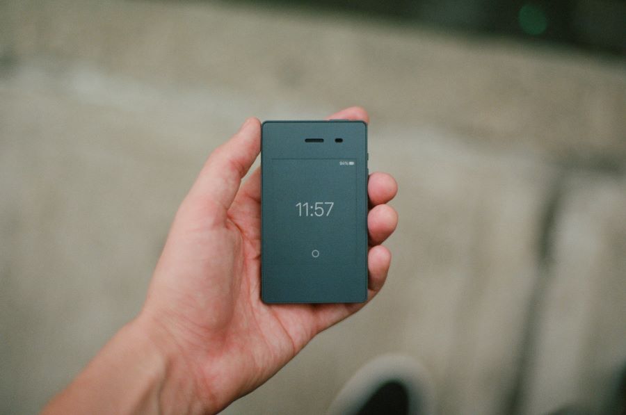 Light Phone 2 and Punkt MP02 – could you live with one of these simple ...